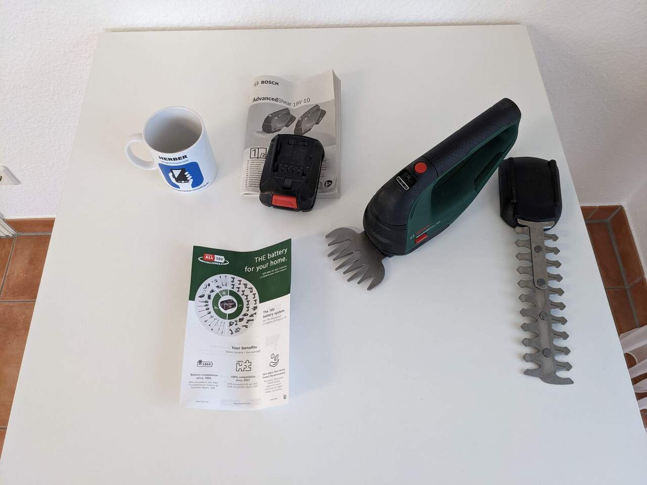 Bildergalerie: Bosch Advanced Shear 18V-10 Bosch Advanced Shear 18V-10: Bosch Advanced Shear 18V-10